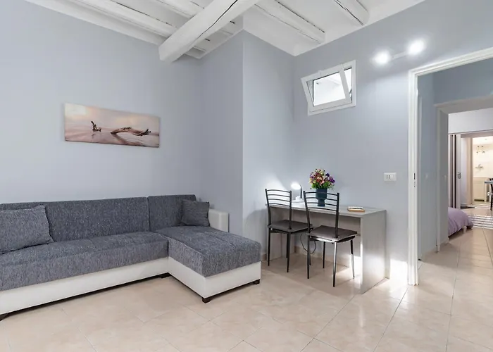 Villa Bellini & Stadio Comfy Apartment